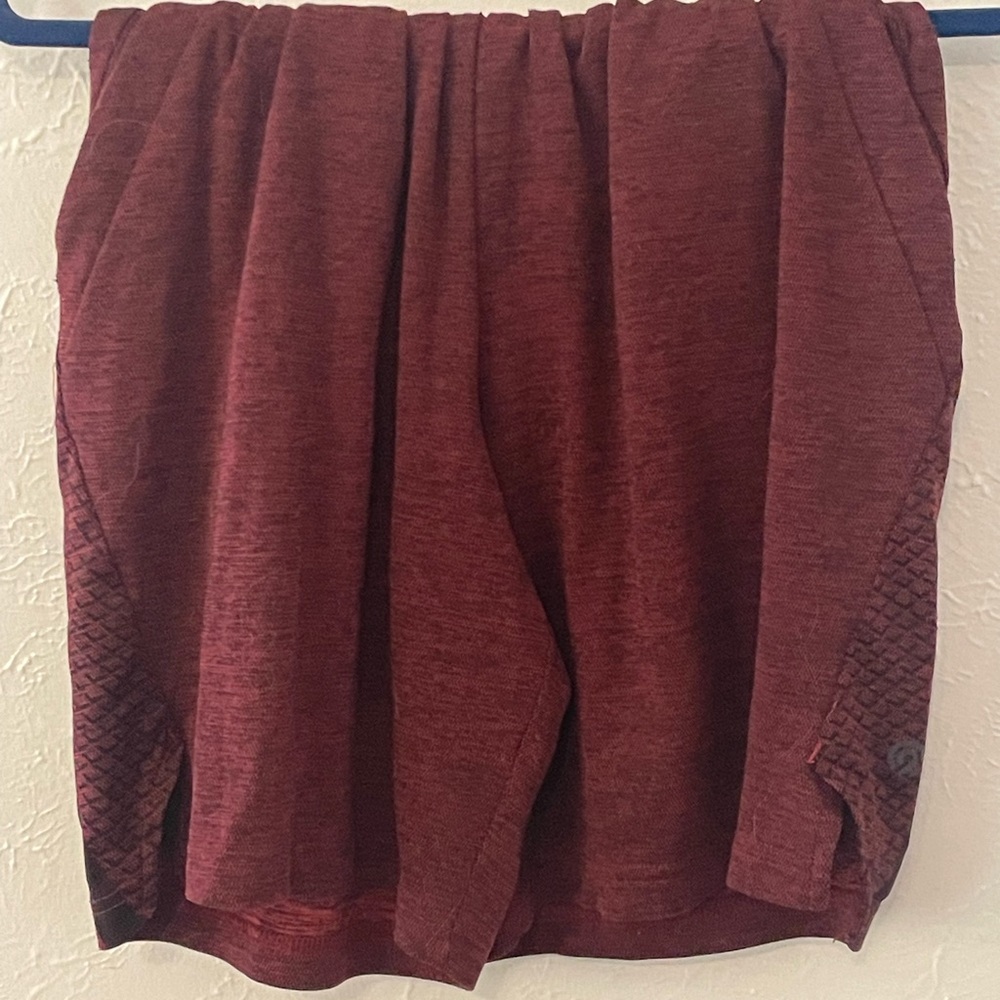 All In Motion Mens Burgundy Athletic Shorts Size M Training Activewear Running